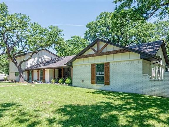 2nd image of 2910 S Odell Ct