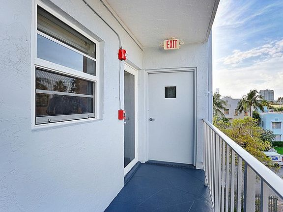 4th image of 1235 Pennsylvania Ave APT 4A