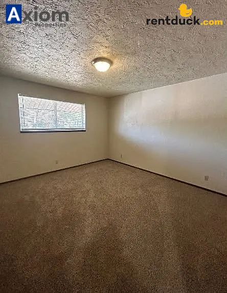 674 W Cedar — Photo 9