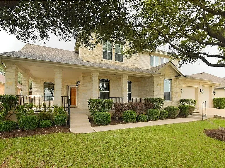 17216 Ennis Trl — Photo 1