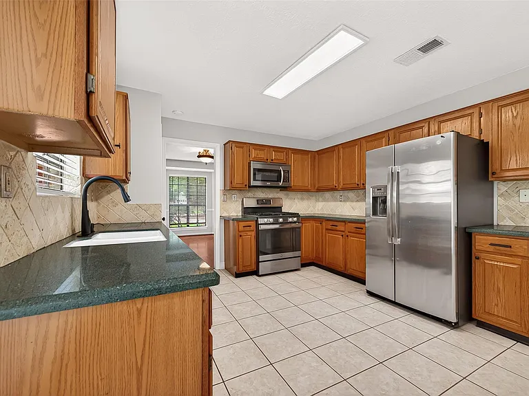 34 Green Slope Pl — Photo 15