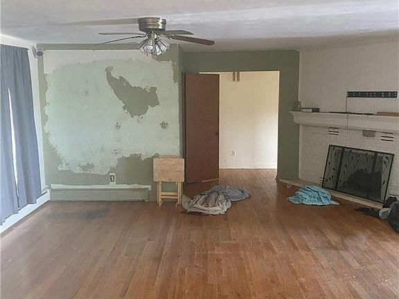 3rd image of 1305 Orville Ct