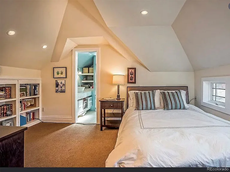 624 Gaylord St — Photo 19