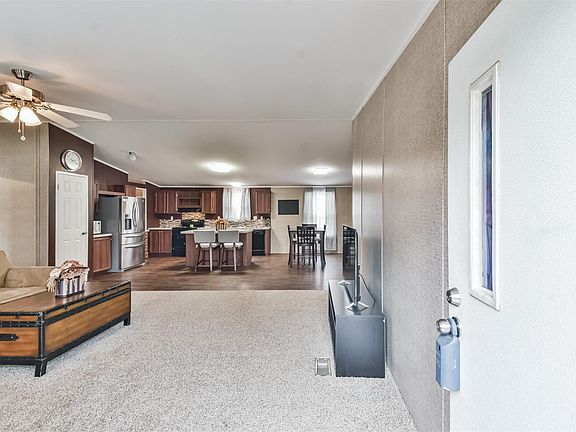 3rd image of 37019 Pine Bark Ln