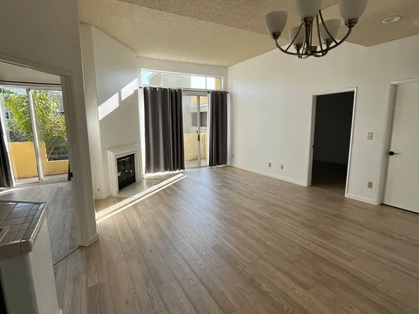 6140 Monterey Rd, Los Angeles, CA 90042