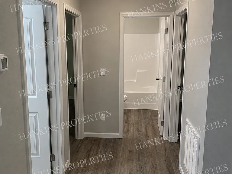 47 Hickory Hill Ln — Photo 6