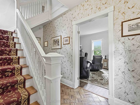 5th image of 53 Archange St