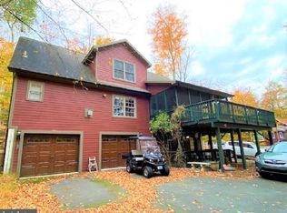 1052 Evergreen Dr, Lake Ariel, PA 18436
