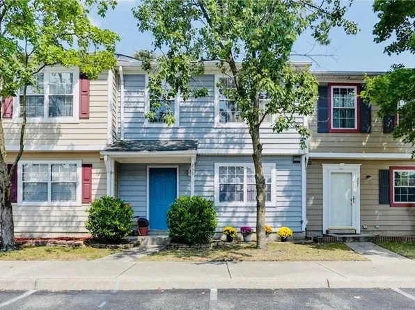 255 Whitewater Dr, Newport News, VA 23608