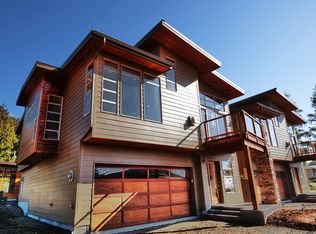 25 Koho Loop, Yachats, OR 97498