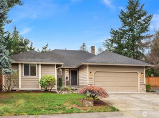 32215 Sunny Ln, Black Diamond, WA 98010