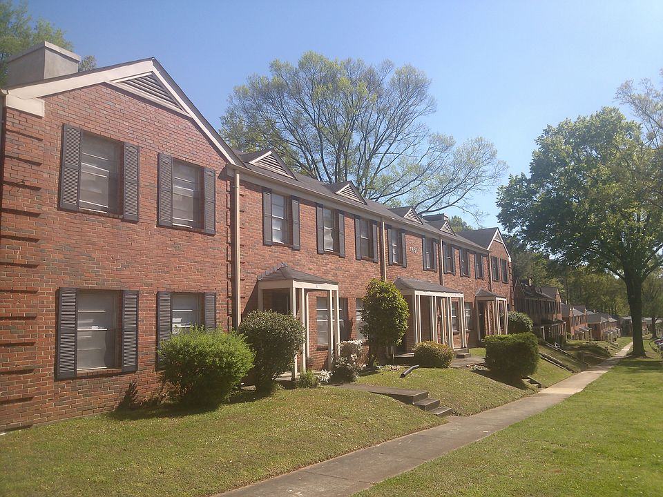1st image of 1663 Valley Ave