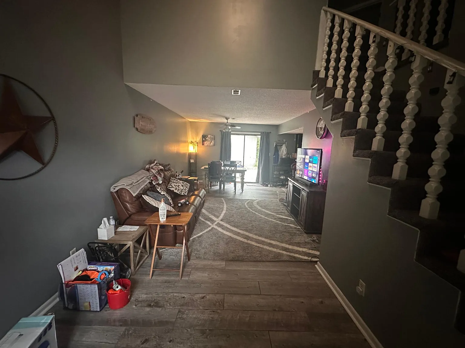 3 bed, 1.5 bath, 896 sqft, $1,395 — Photo 4