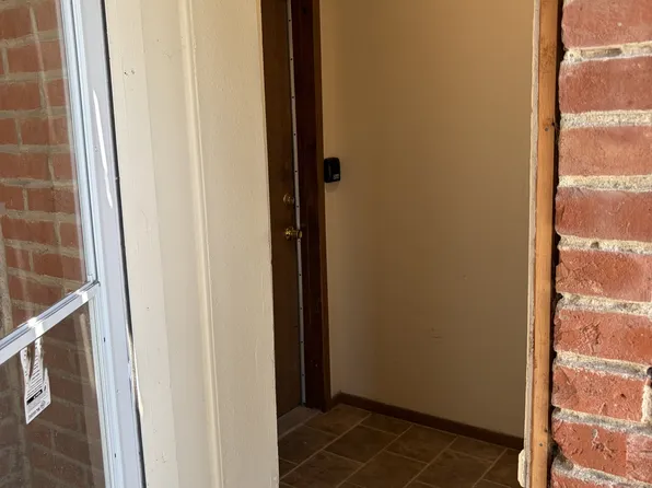 425 N 11th St, Saint Joseph, MO