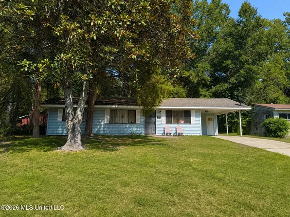 2912 Charleston Dr, Jackson, MS 39212