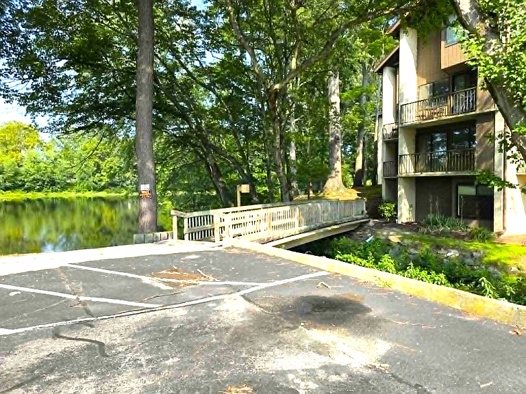 231 Canal Park Dr — Photo 59