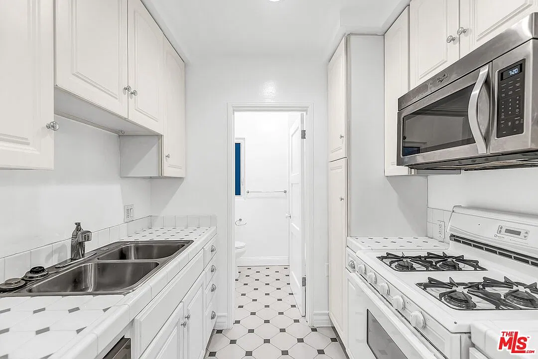 Studio, 1.0 bath, 500 sqft, $2,095 — Photo 4