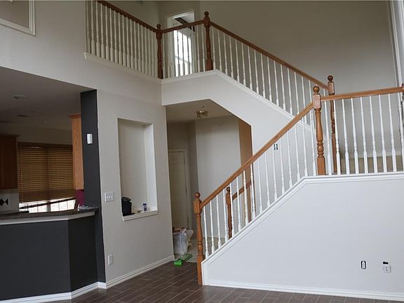 4th image of 917 Englewood Ln