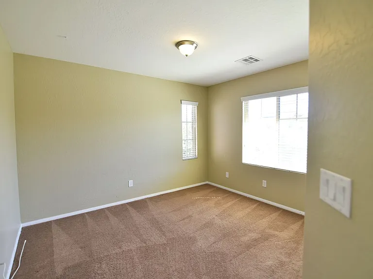10318 Jolly Hill Ave — Photo 11