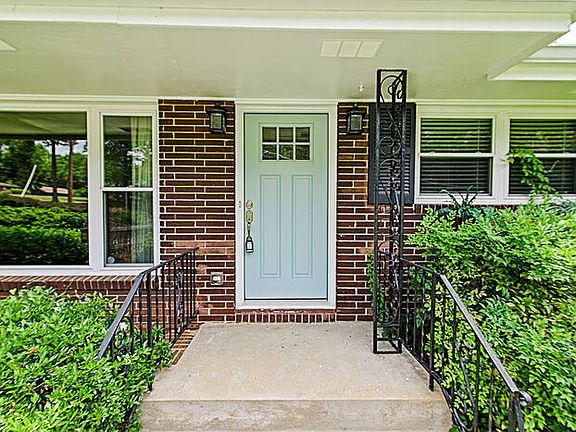 2nd image of 3871 Honeysuckle Dr SE