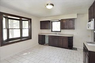 5th image of 1427 Lake Ave