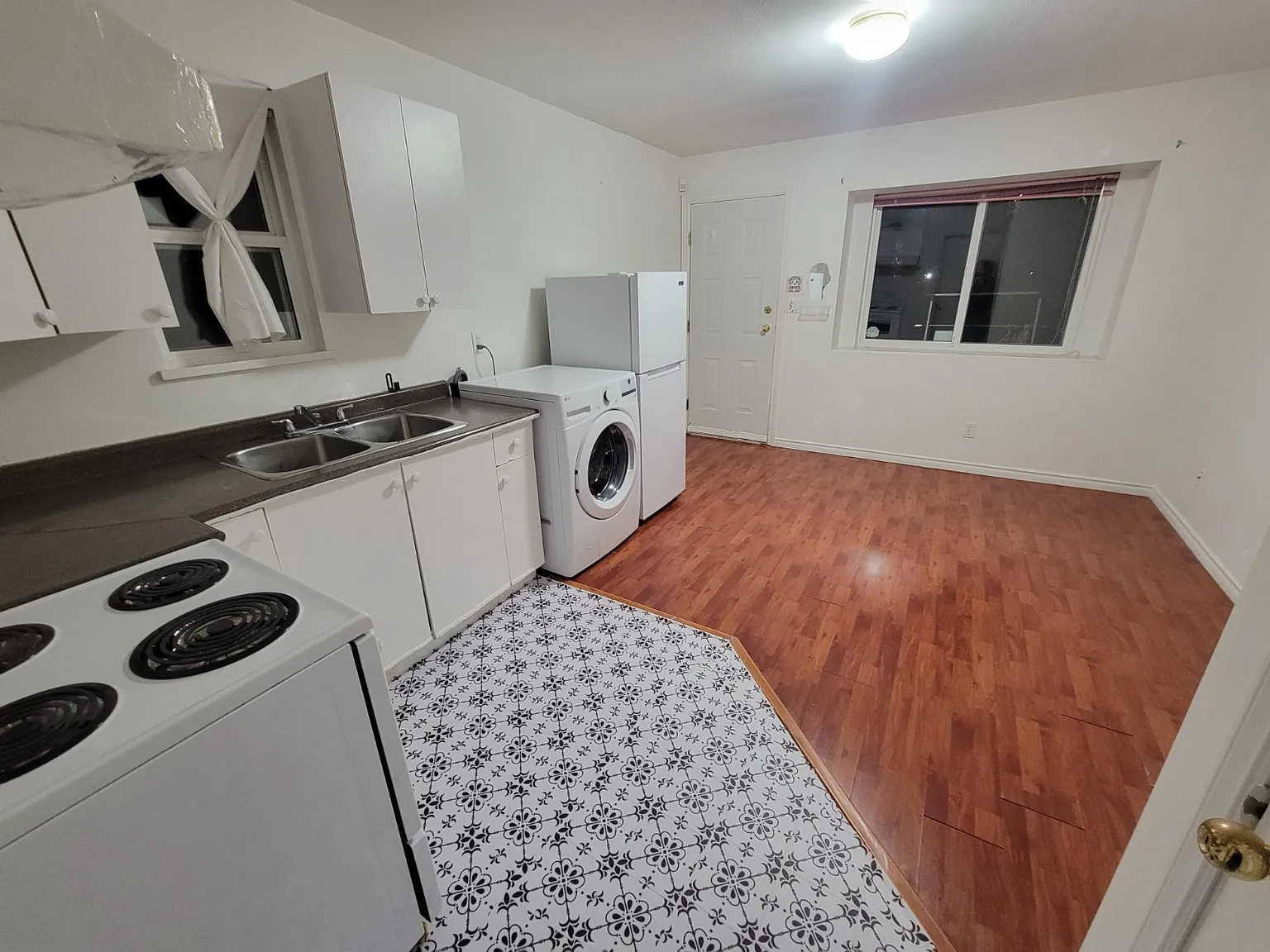 1 bed, 500 sqft, $1,400 — Photo 2