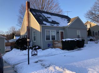104 Iowa St, Waverly, IA 50677