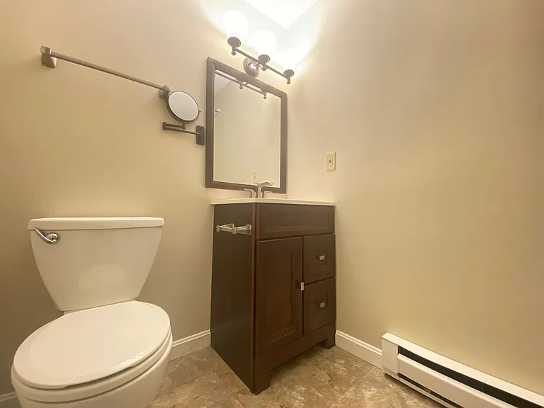 18 Profile Cir — Photo 30