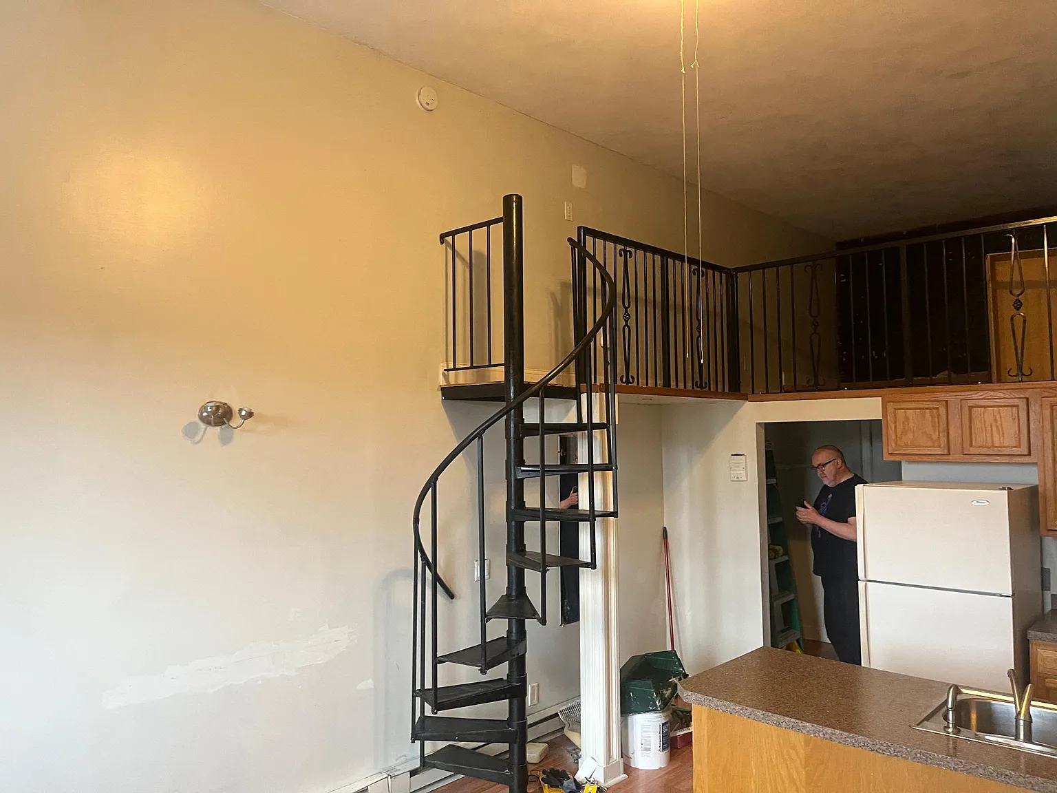 44 Main St — Photo 2