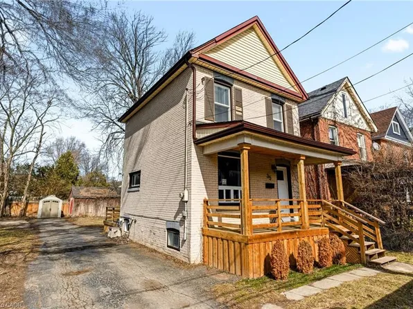 35 Dundas St, Dundas, ON L9H 1A1