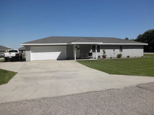 301 N Winter St, Saint Ansgar, IA 50472