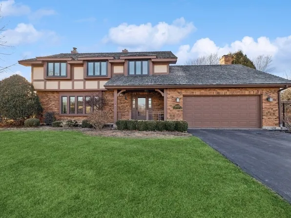 14332 W Towne Trl, Libertyville, IL 60048