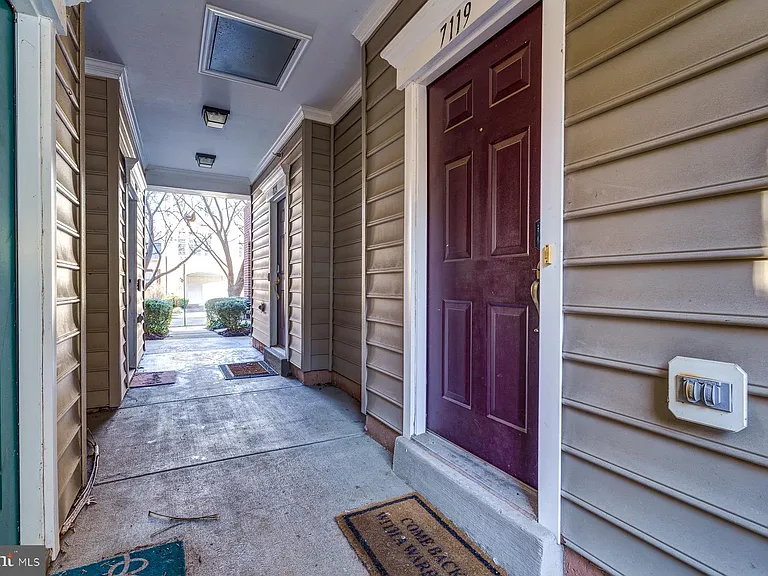 7119 Mason Grove Ct #7 — Photo 8
