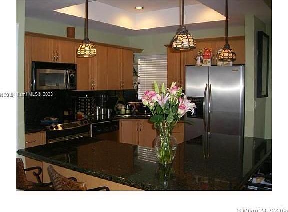 3rd image of 2919 Coconut Ave APT 3