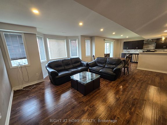 5th image of 28 Philips View Cres #Basement