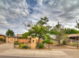5004 Bluewater Rd NW, Albuquerque, NM 87105