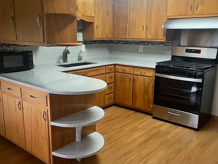 532 Riley Dr — Photo 6