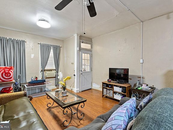 5th image of 1734 Pierce St