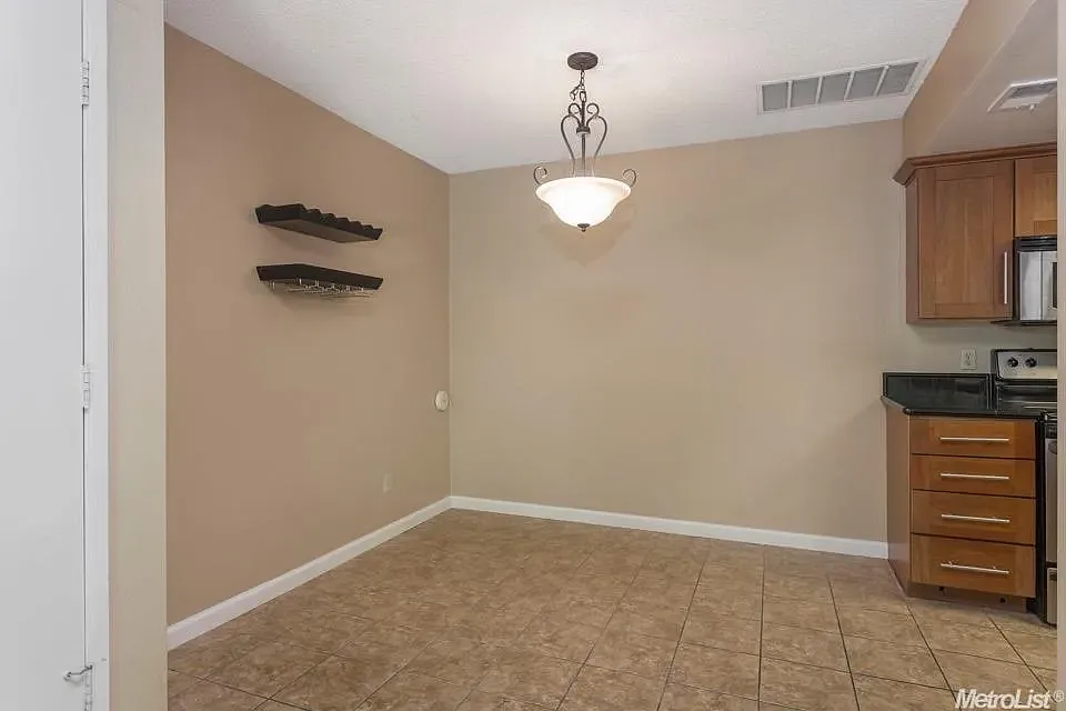 1 bed, 642 sqft, $1,550 — Photo 4