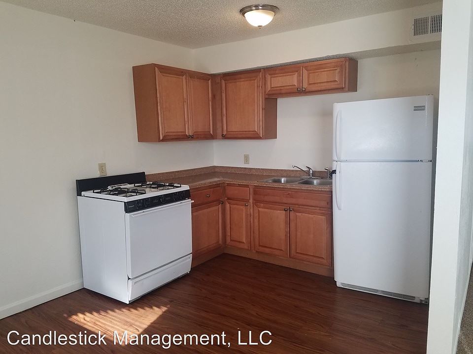 2nd image of 426 SE Arter Ave APT 4