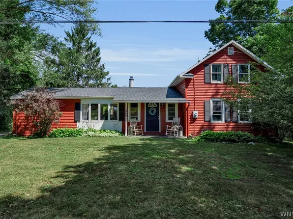 1968 Blakeley Rd, East Aurora, NY 14052