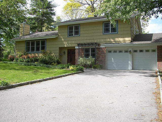 1st image of 168 Willow Dr