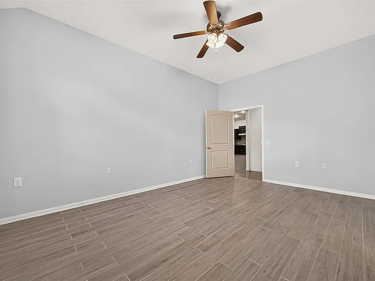 24302 Bella Florence Dr — Photo 26