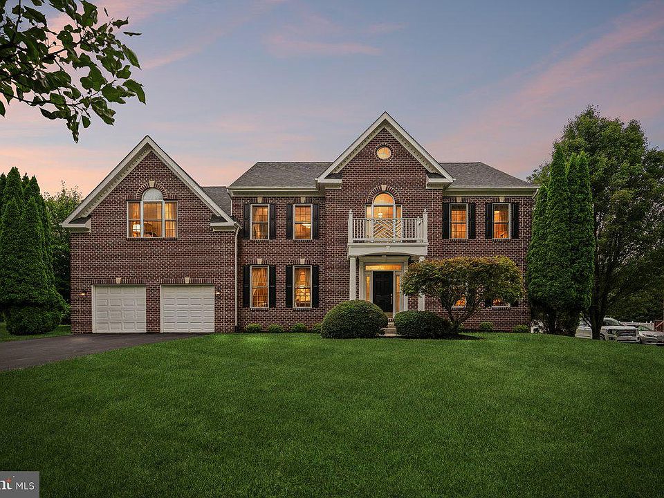 1st image of 12004 Margaret Ct