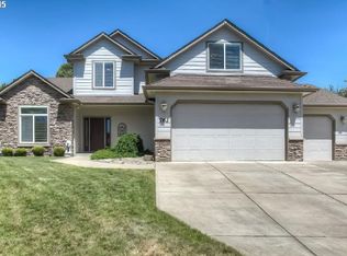 763 SE Muir Ln, Dallas, OR 97338