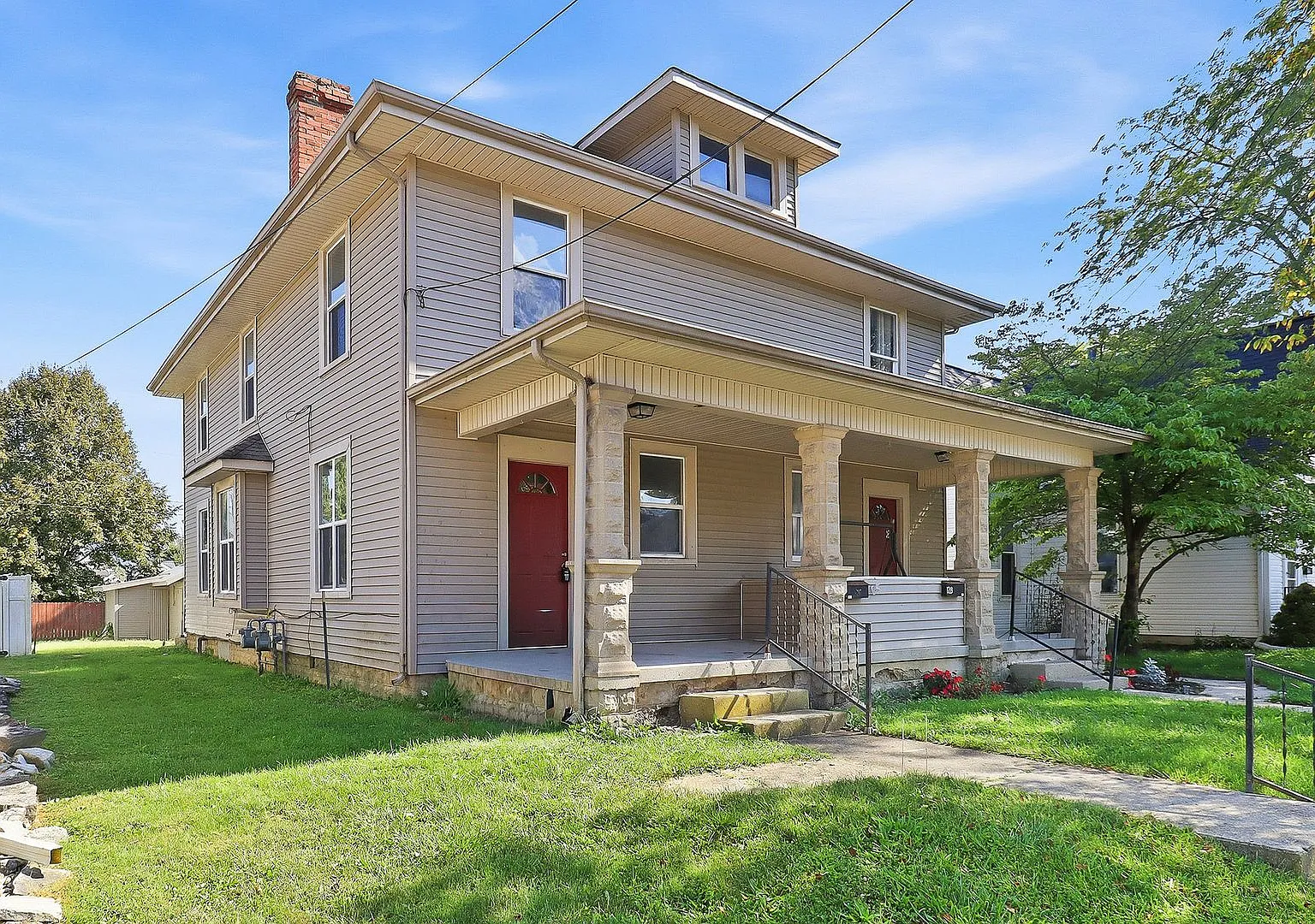 128-130 Logan Ave — Photo 2