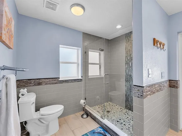 5923 2nd St E — Photo 21