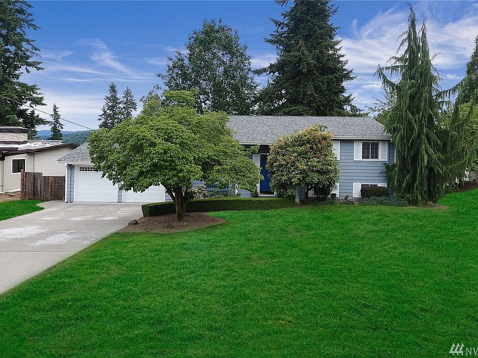 1st image of 16545 SE 29th St