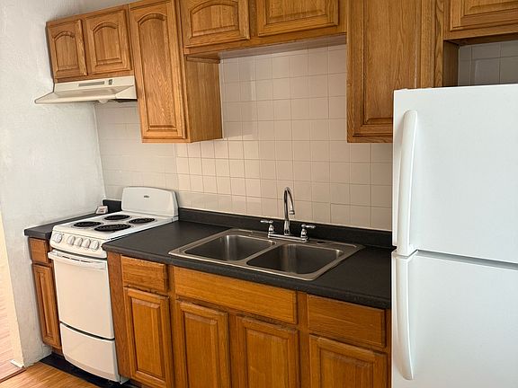 3rd image of 1834 Lake Sue Dr