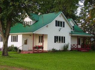 W5688 County Line Rd, Dorchester, WI 54425